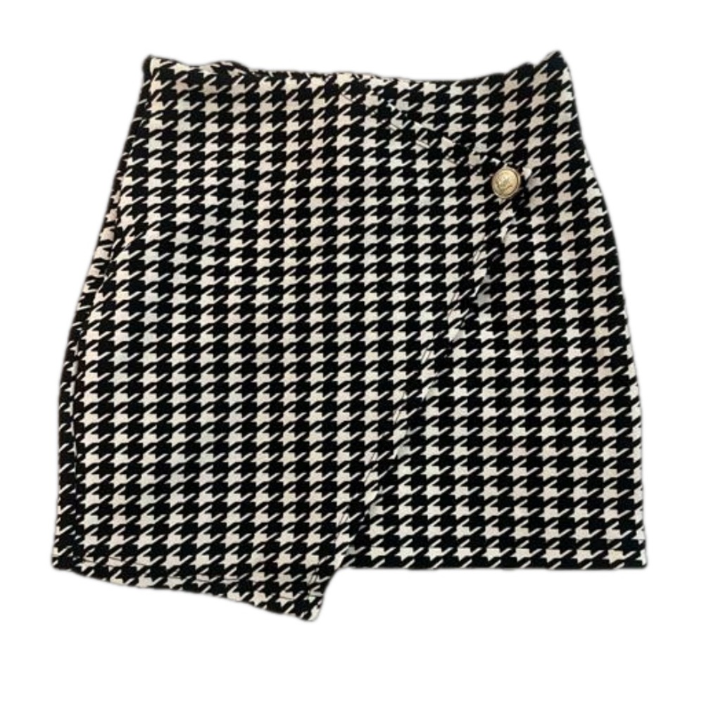 Houndstooth mini wrap skirt